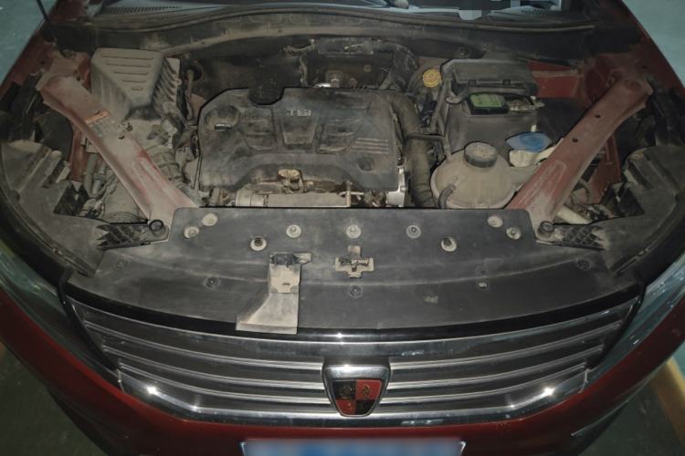 Used Roewe RX5 2016 20T Two-Wheel Drive Manual Flagship Edition Engine Bay