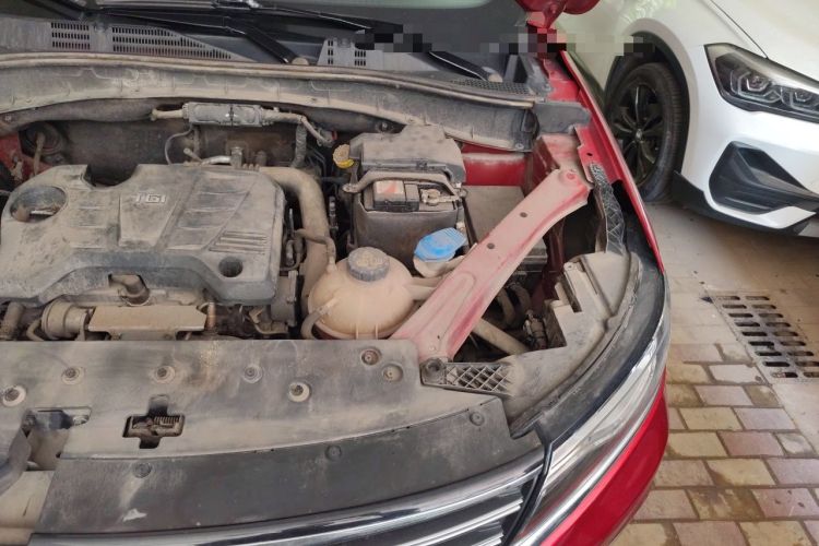Used Roewe RX5 2016 20T Two-Wheel Drive Automatic Internet Smart Edition Engine Bay Left