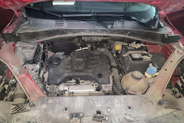 Used Roewe RX5 2016 20T Two-Wheel Drive Automatic Internet Smart Edition Engine Bay