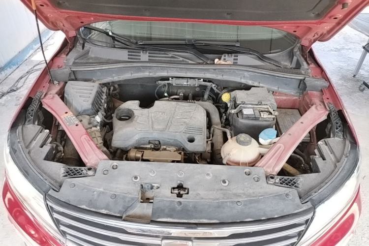 Used Roewe RX5 2016 20T Two-Wheel Drive Automatic Flagship Edition Engine Bay