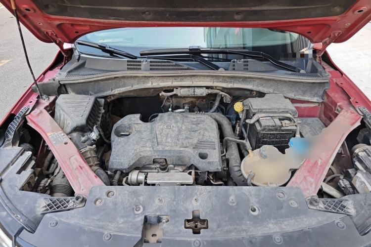 Used Roewe RX5 2016 20T Two-Wheel Drive Automatic Internet Smart Edition Engine Bay