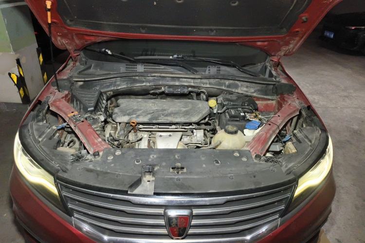 Used Roewe RX5 2016 30T Two-Wheel Drive Automatic Internet Smart Edition Engine Bay