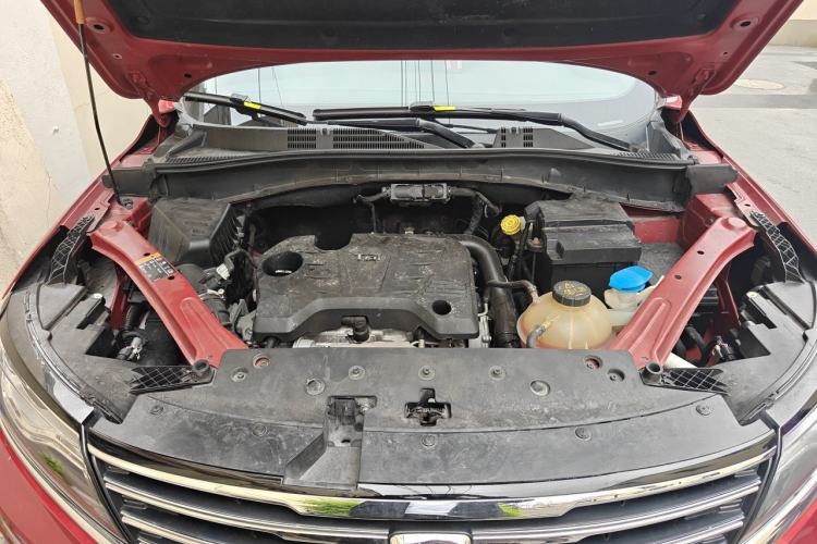 Used Roewe RX5 2016 20T Two-Wheel Drive Automatic Internet Smart Edition Engine Bay
