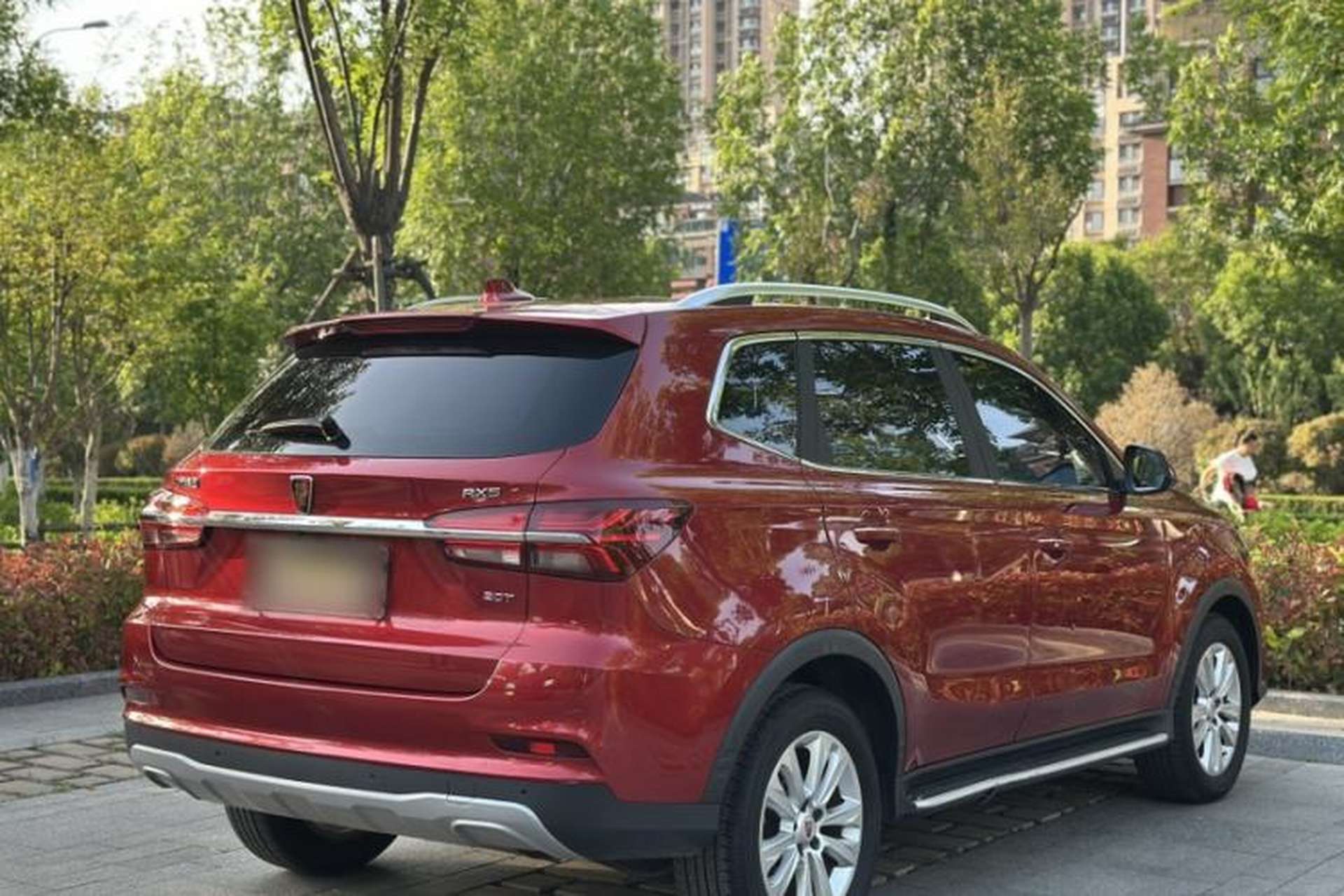 Used Roewe RX5 2016 20T Two-Wheel Drive Automatic Flagship Edition Exterior 4