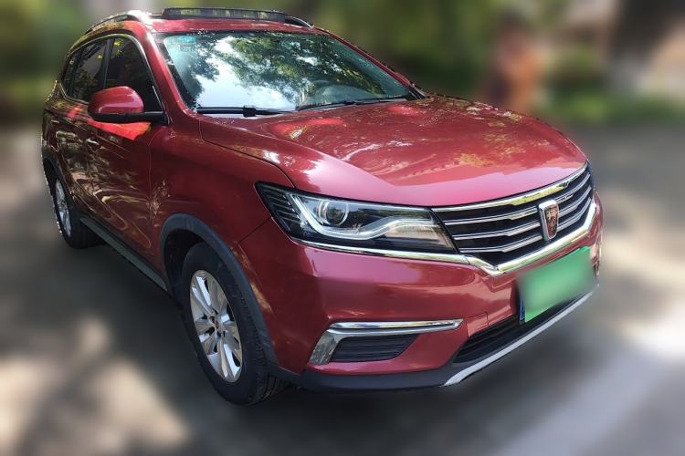 Used Roewe RX5 2016 20T Two-Wheel Drive Automatic Flagship Edition Front Right 45 Deg