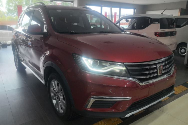 Used Roewe RX5 2016 20T Two-Wheel Drive Automatic Flagship Edition Front Right 45 Deg