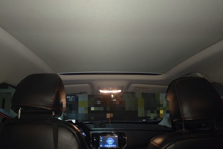 Used Roewe RX5 2016 20T Two-Wheel Drive Manual Flagship Edition Headliner
