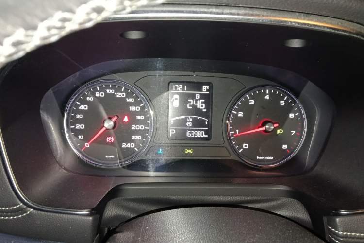 Used Roewe RX5 2016 20T Two-Wheel Drive Automatic Internet Smart Edition Instrument Cluster