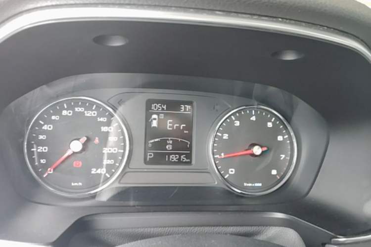 Used Roewe RX5 2016 20T Two-Wheel Drive Automatic Internet Smart Edition Instrument Cluster