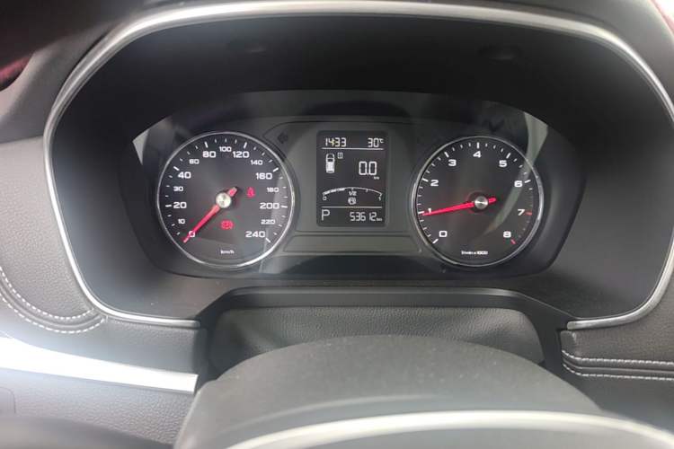 Used Roewe RX5 2016 20T Two-Wheel Drive Automatic Internet Smart Edition Instrument Cluster