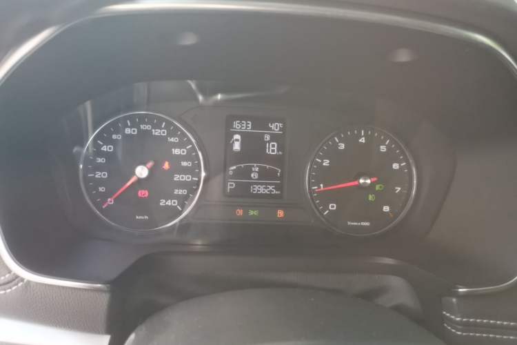 Used Roewe RX5 2016 20T Two-Wheel Drive Automatic Internet Smart Edition Instrument Cluster
