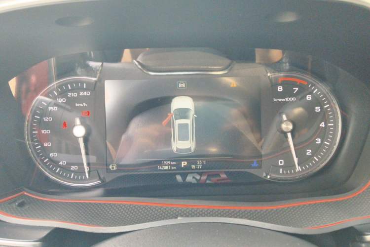 Used Roewe RX5 2016 30T Two-Wheel Drive Automatic Internet Smart Edition Instrument Cluster