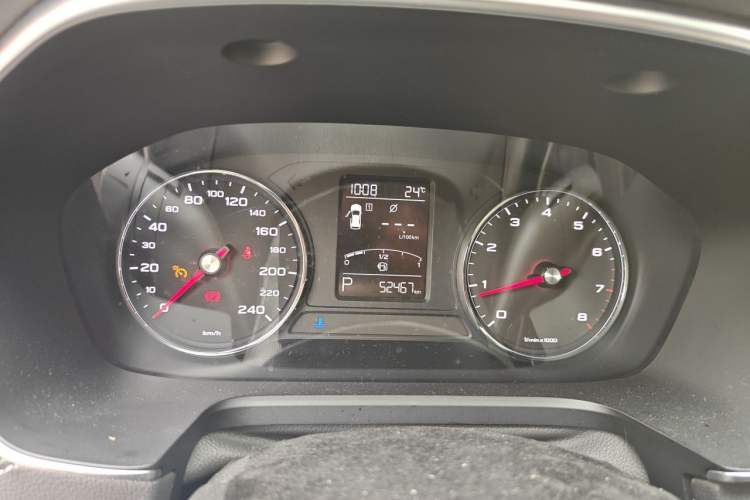 Used Roewe RX5 2016 20T Two-Wheel Drive Automatic Internet Smart Edition Instrument Cluster