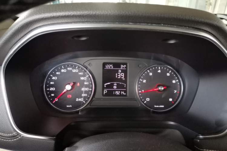 Used Roewe RX5 2016 20T Two-Wheel Drive Automatic Internet Smart Edition Instrument Cluster
