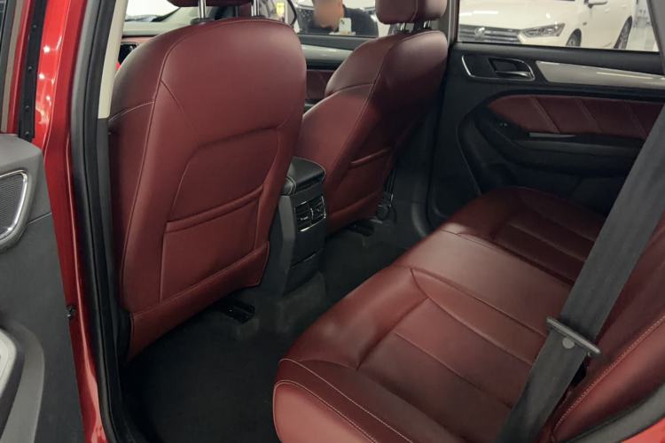 Used Roewe RX5 2016 30T Four-Wheel Drive Automatic Internet Smart Luxury Edition Interior 2