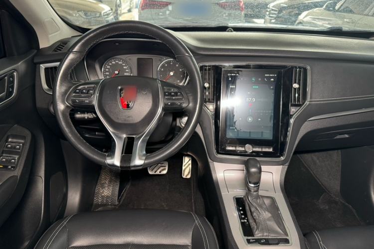 Used Roewe RX5 2016 20T Two-Wheel Drive Automatic Internet Smart Edition Interior 2
