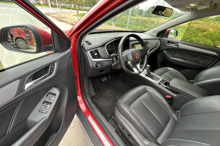 Used Roewe RX5 2016 20T Two-Wheel Drive Automatic Flagship Edition Interior 2