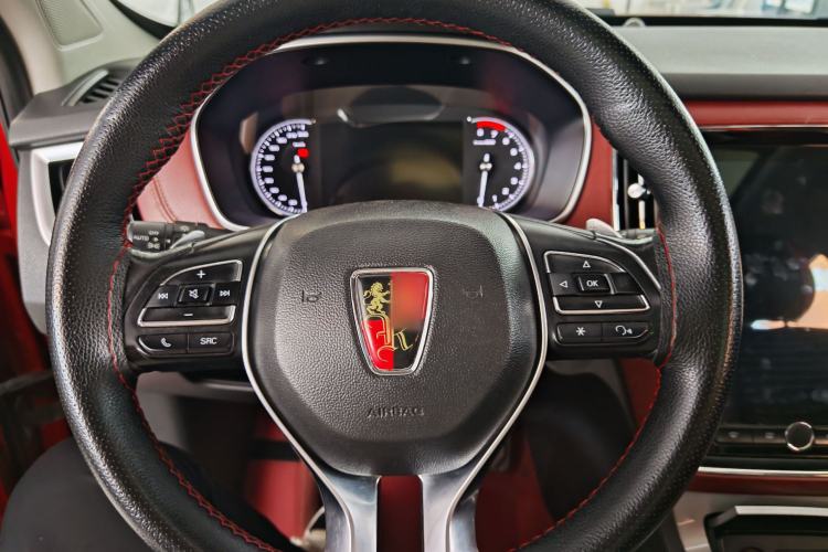 Used Roewe RX5 2016 30T Four-Wheel Drive Automatic Internet Smart Luxury Edition Interior 4
