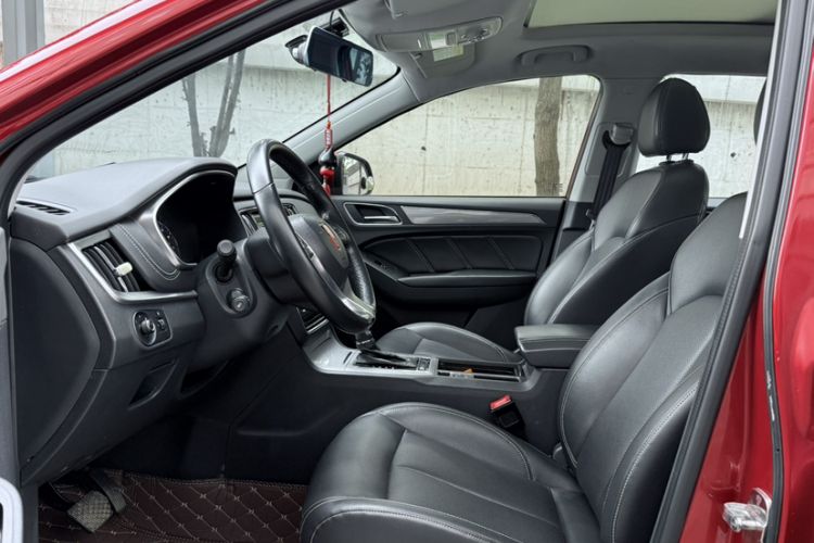 Used Roewe RX5 2016 20T Two-Wheel Drive Automatic Flagship Edition Interior 9