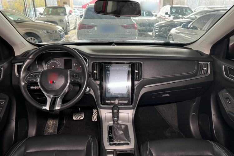Used Roewe RX5 2016 20T Two-Wheel Drive Automatic Internet Smart Edition Interior 9