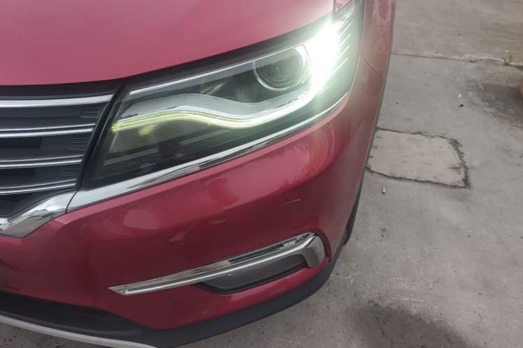 Used Roewe RX5 2016 20T Two-Wheel Drive Automatic Internet Smart Edition Left Front Headlight