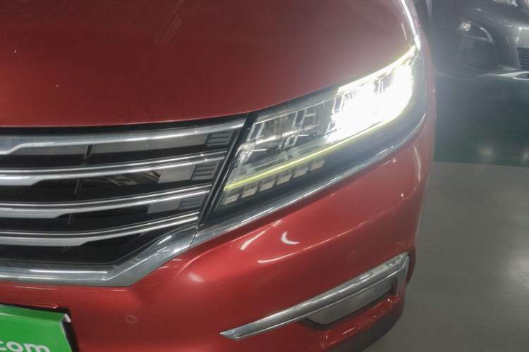 Used Roewe RX5 2016 30T Four-Wheel Drive Automatic Internet Smart Luxury Edition Left Front Headlight