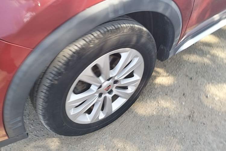 Used Roewe RX5 2016 20T Two-Wheel Drive Automatic Flagship Edition Left Front Wheel Hub