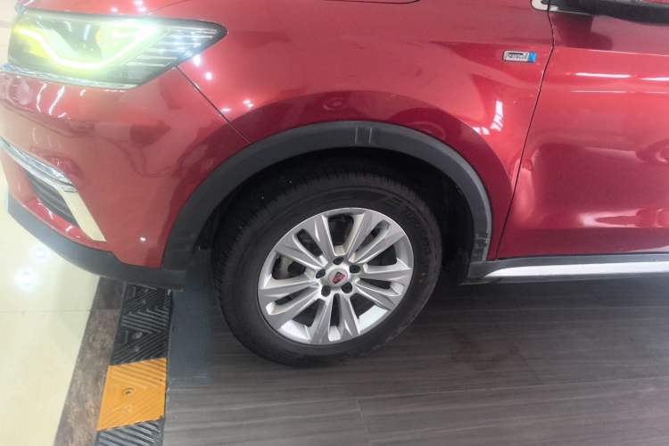 Used Roewe RX5 2016 20T Two-Wheel Drive Automatic Flagship Edition Left Front Wheel Hub