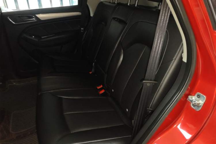 Used Roewe RX5 2016 20T Two-Wheel Drive Automatic Internet Smart Edition Left Rear Seat