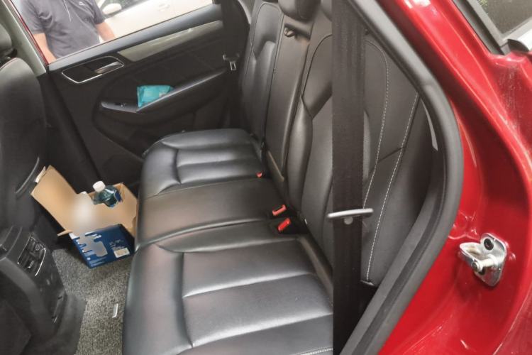 Used Roewe RX5 2016 20T Two-Wheel Drive Automatic Internet Smart Edition Left Rear Seat