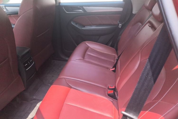 Used Roewe RX5 2016 30T Four-Wheel Drive Automatic Internet Smart Luxury Edition Left Rear Seat