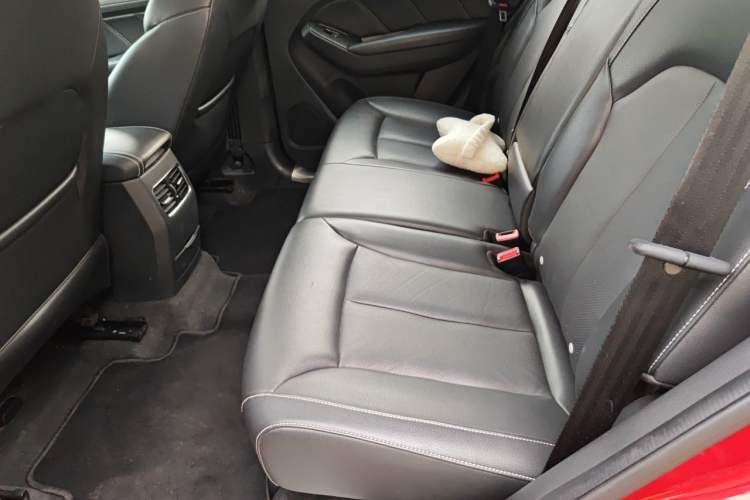 Used Roewe RX5 2016 30T Two-Wheel Drive Automatic Internet Smart Edition Left Rear Seat