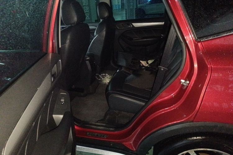 Used Roewe RX5 2016 20T Two-Wheel Drive Automatic Internet Smart Edition Left Rear Seat