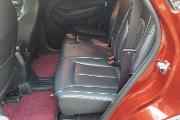 Used Roewe RX5 2016 30T Two-Wheel Drive Automatic Internet Smart Edition Left Rear Seat