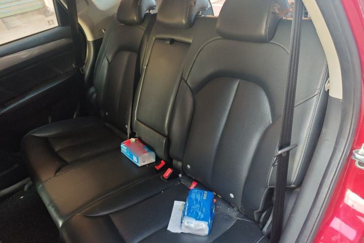 Used Roewe RX5 2016 20T Two-Wheel Drive Automatic Internet Smart Edition Left Rear Seat
