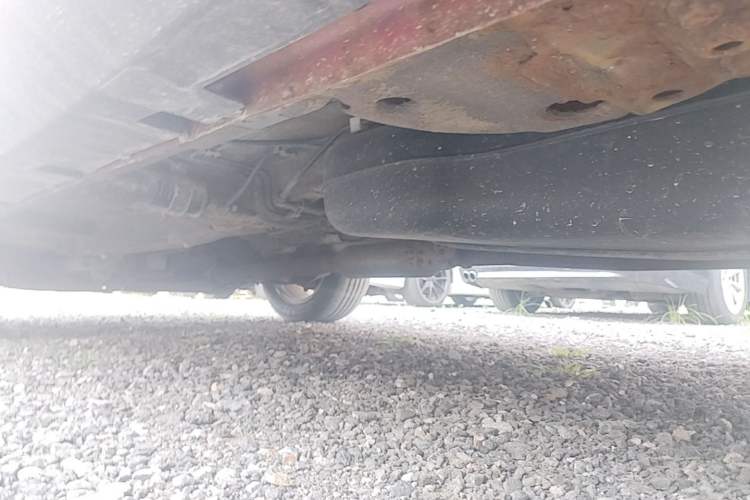 Used Roewe RX5 2016 20T Two-Wheel Drive Automatic Flagship Edition Left Side Sill