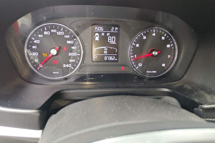 Used Roewe RX5 2016 20T Two-Wheel Drive Automatic Internet Smart Edition Odometer Close Up