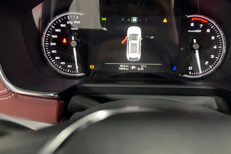 Used Roewe RX5 2016 30T Four-Wheel Drive Automatic Internet Smart Luxury Edition Odometer Close Up