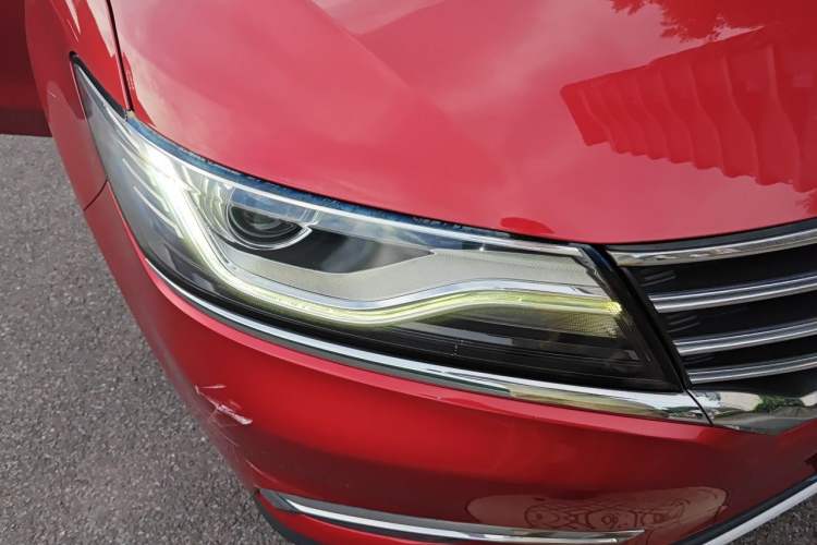 Used Roewe RX5 2016 30T Two-Wheel Drive Automatic Internet Smart Edition Right Front Headlight