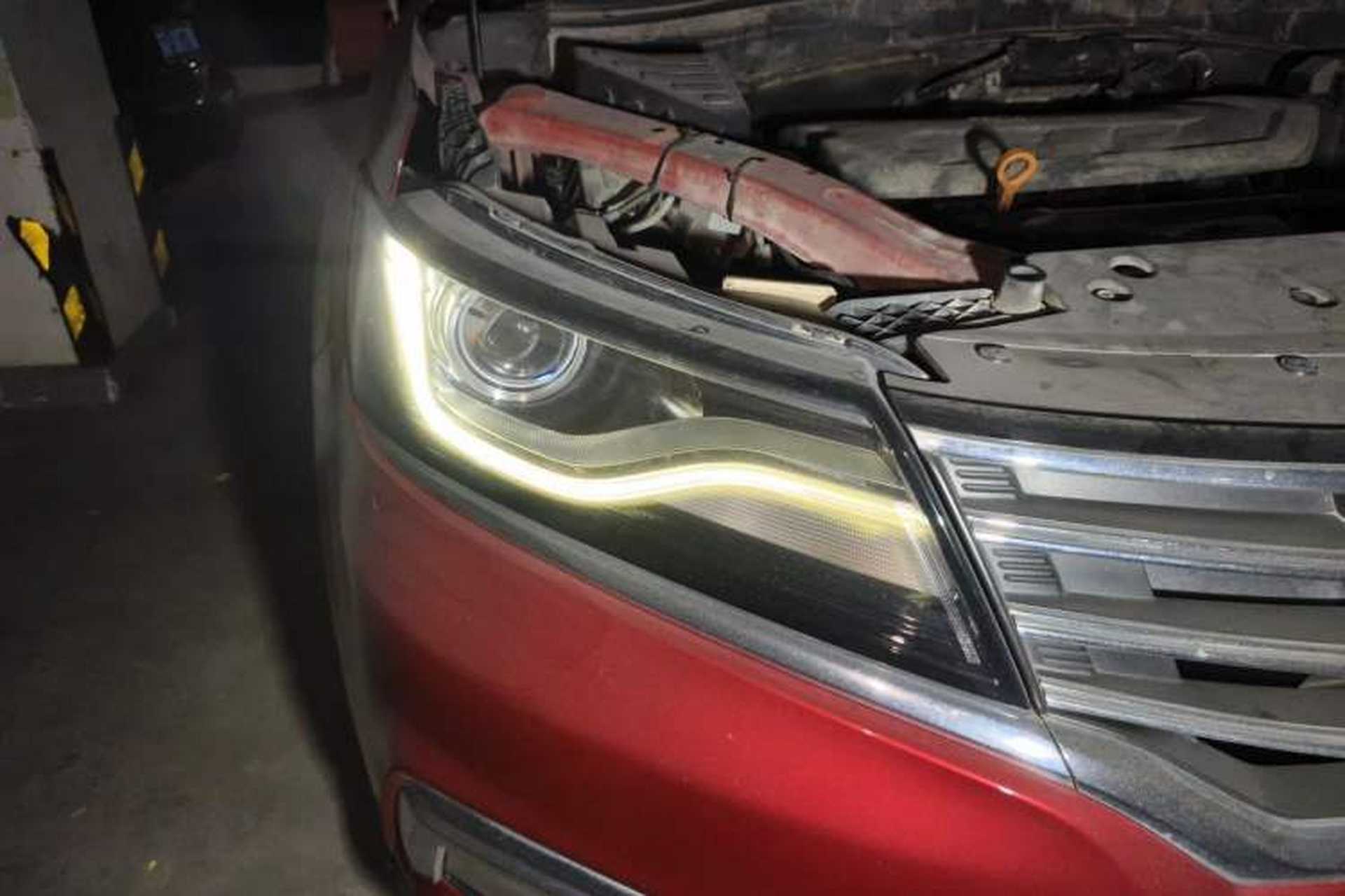 Used Roewe RX5 2016 30T Two-Wheel Drive Automatic Internet Smart Edition Right Front Headlight