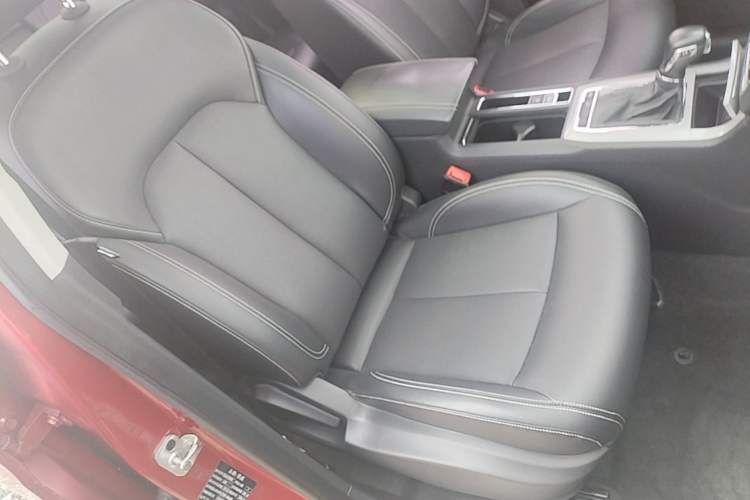 Used Roewe RX5 2016 20T Two-Wheel Drive Automatic Flagship Edition Right Front Seat