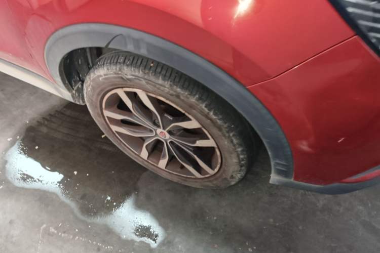 Used Roewe RX5 2016 20T Two-Wheel Drive Automatic Internet Smart Edition Right Front Wheel Hub