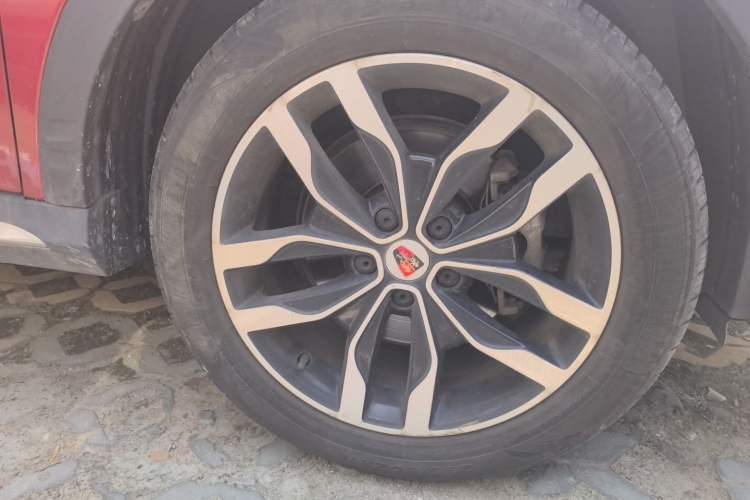 Used Roewe RX5 2016 30T Four-Wheel Drive Automatic Internet Smart Luxury Edition Right Front Wheel Hub