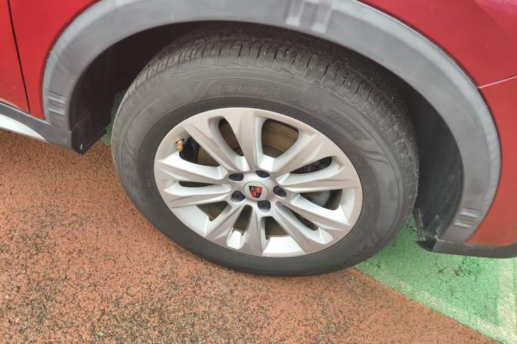Used Roewe RX5 2016 20T Two-Wheel Drive Automatic Flagship Edition Right Front Wheel Hub