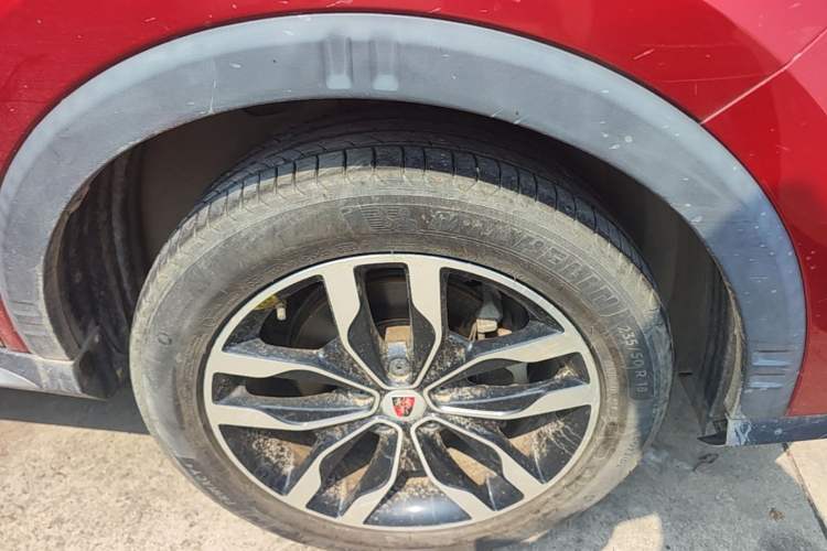 Used Roewe RX5 2016 20T Two-Wheel Drive Automatic Internet Smart Edition Right Front Wheel Hub