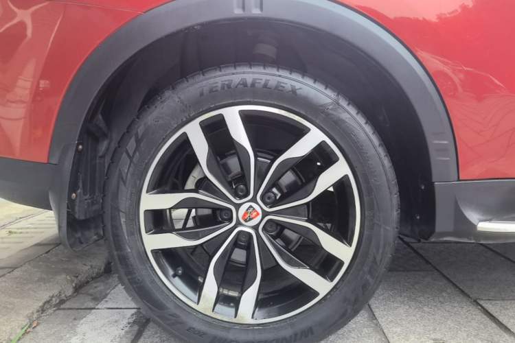 Used Roewe RX5 2016 20T Two-Wheel Drive Automatic Internet Smart Edition Right Rear Wheel Hub