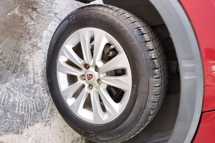 Used Roewe RX5 2016 20T Two-Wheel Drive Automatic Flagship Edition Right Rear Wheel Hub