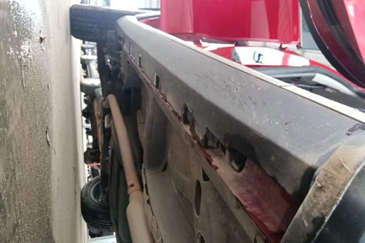 Used Roewe RX5 2016 20T Two-Wheel Drive Automatic Internet Smart Edition Right Side Sill