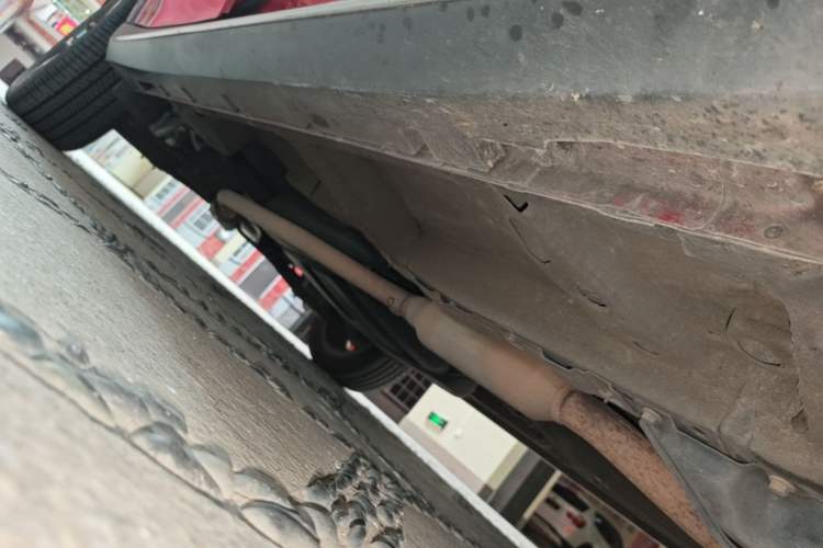 Used Roewe RX5 2016 20T Two-Wheel Drive Automatic Internet Smart Edition Right Side Sill