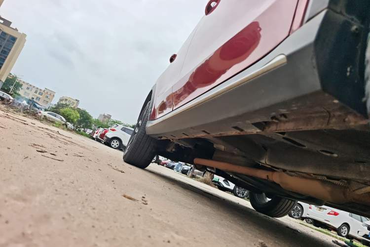 Used Roewe RX5 2016 20T Two-Wheel Drive Automatic Internet Smart Edition Right Side Sill